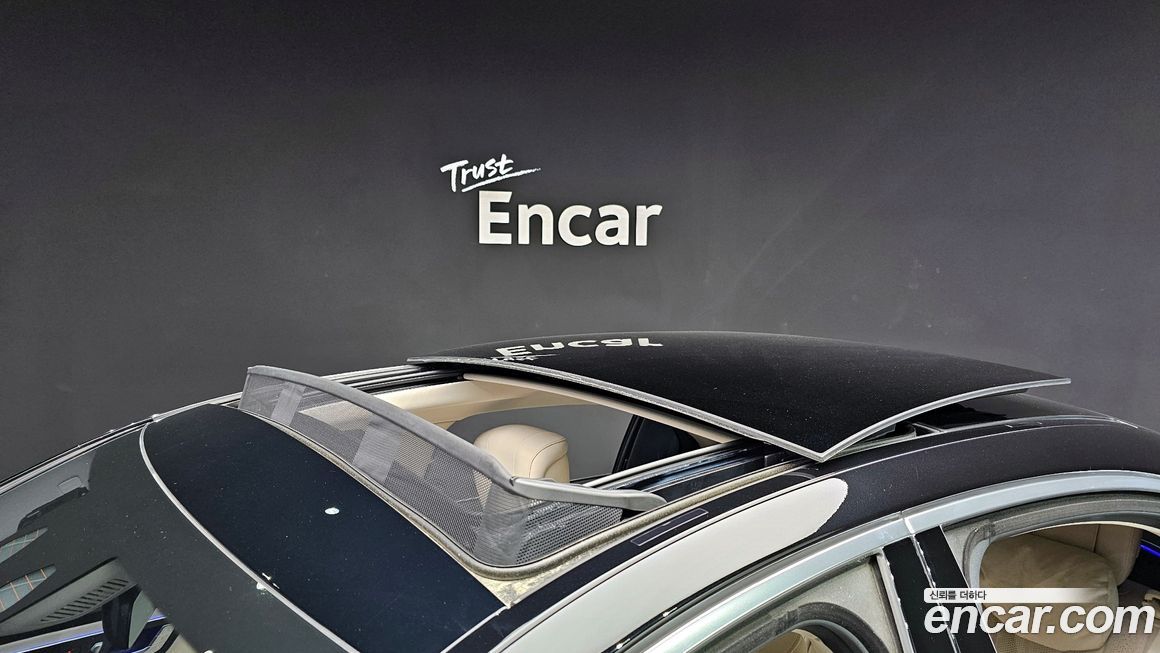 Mercedes-Benz S-Class 2022