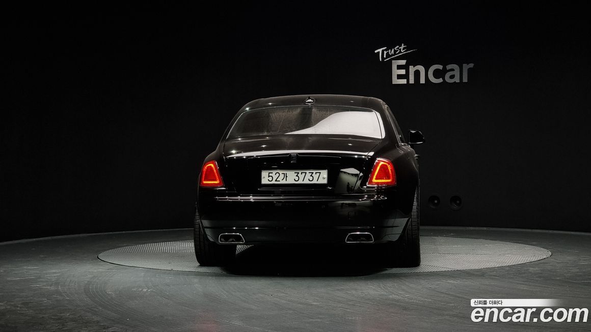 Rolls-Royce Ghost 2015