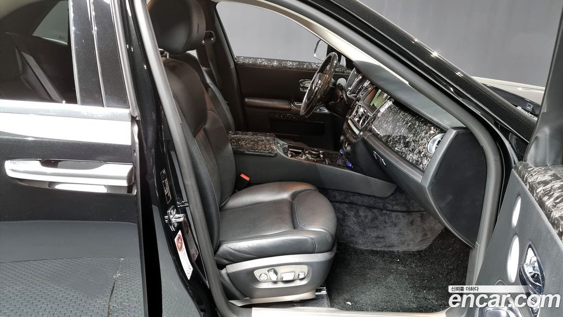 Rolls-Royce Ghost 2015