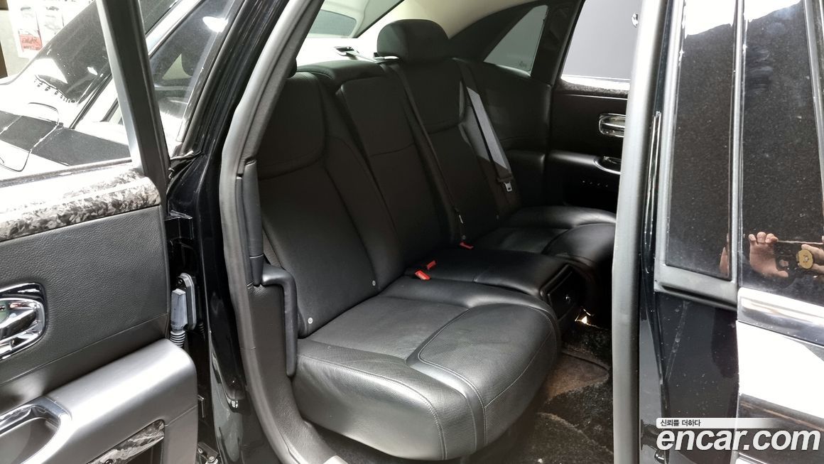 Rolls-Royce Ghost 2015