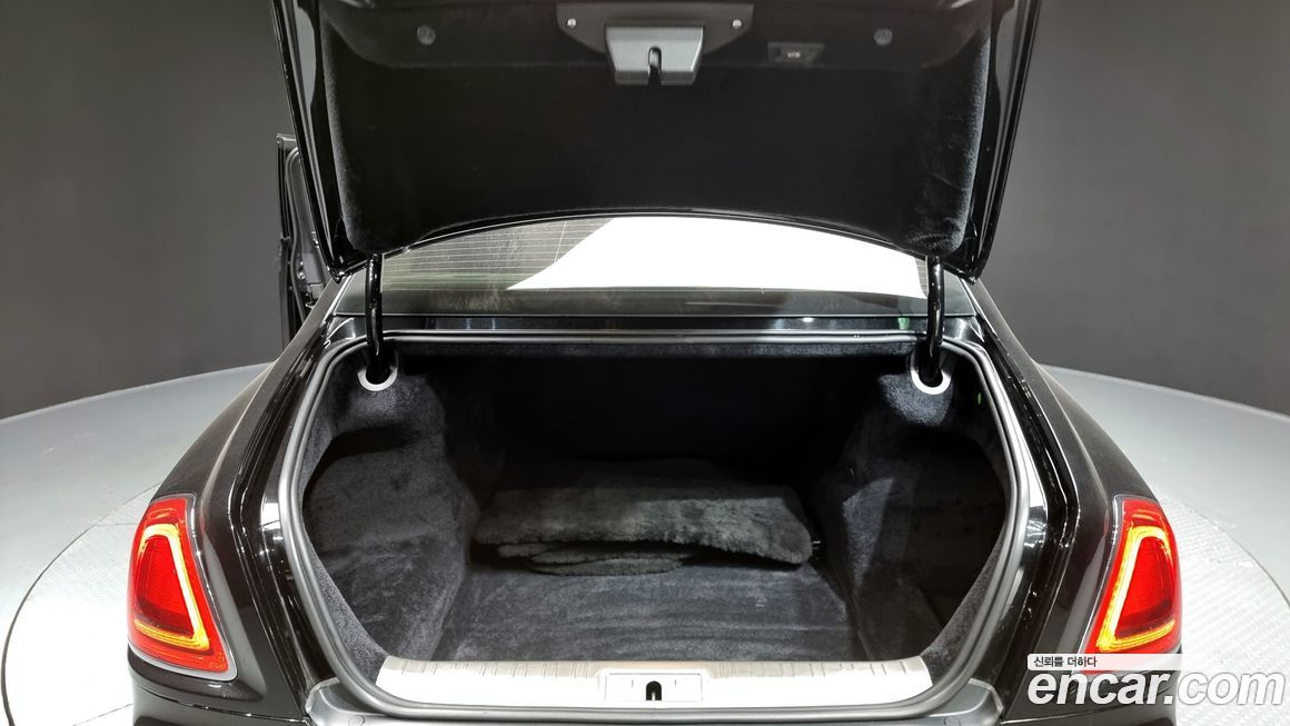 Rolls-Royce Ghost 2015