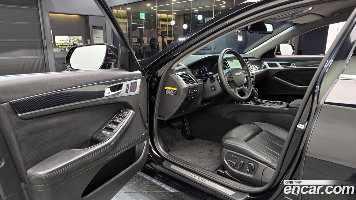 Hyundai Genesis 2016