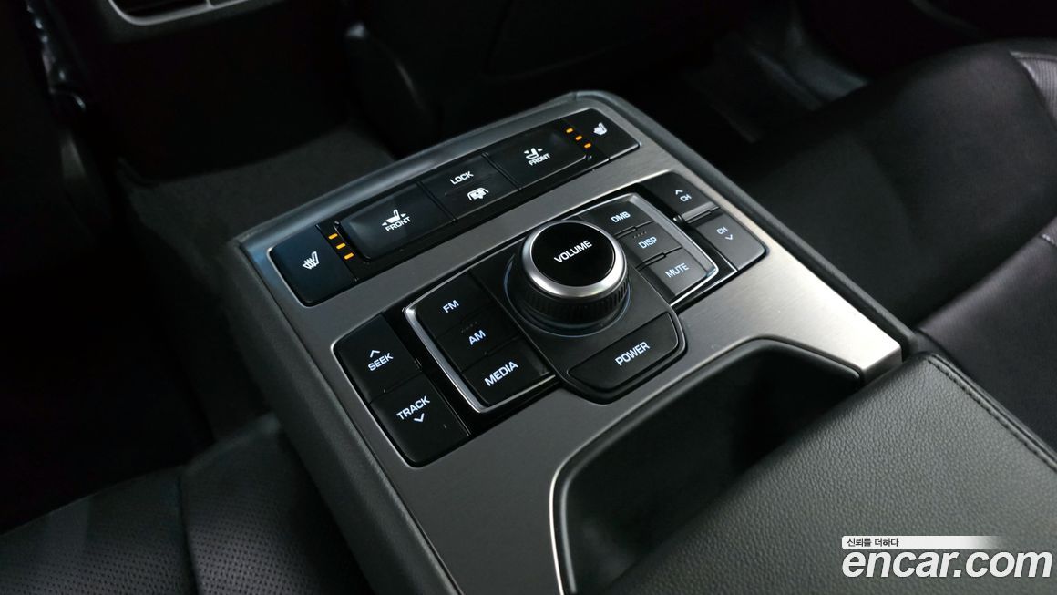 Hyundai Genesis 2016