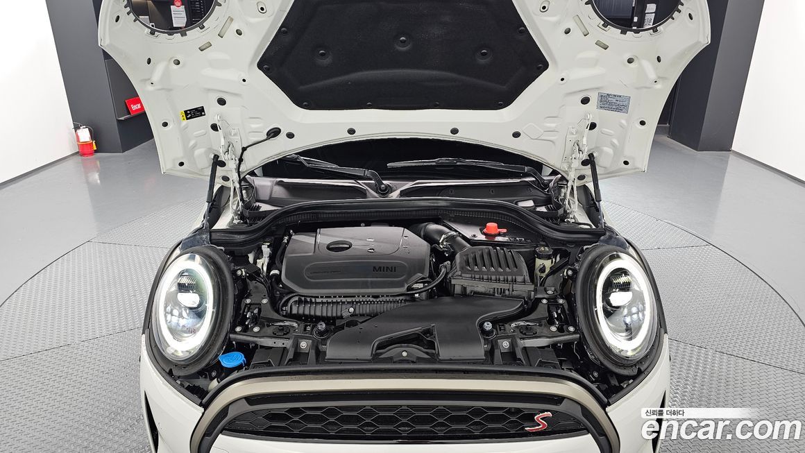 Mini Cooper Convertible 2024