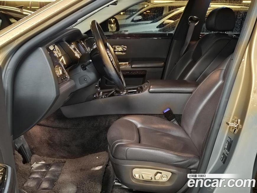 Rolls-Royce Ghost 2015