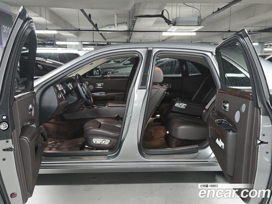 Rolls-Royce Ghost 2015