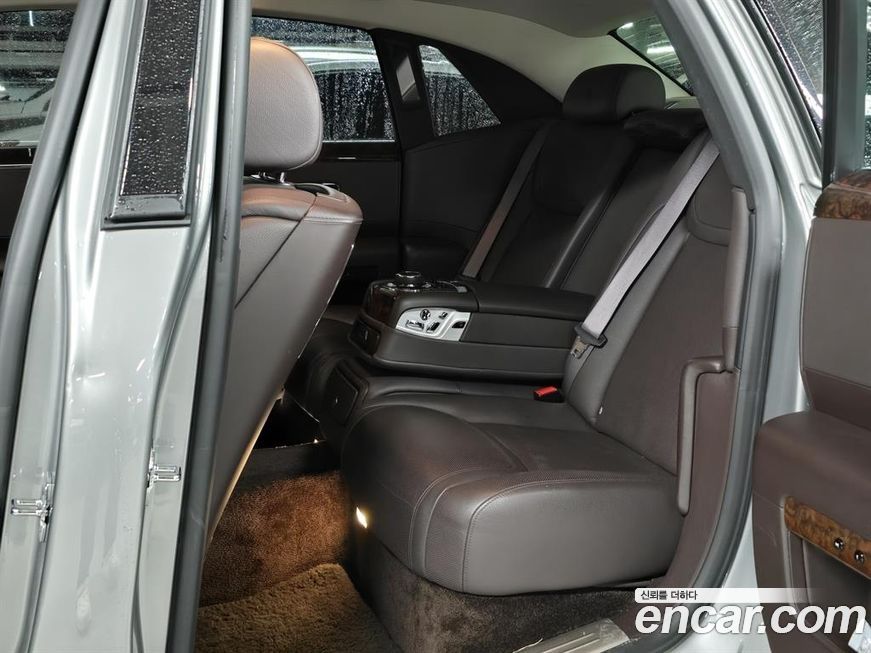 Rolls-Royce Ghost 2015