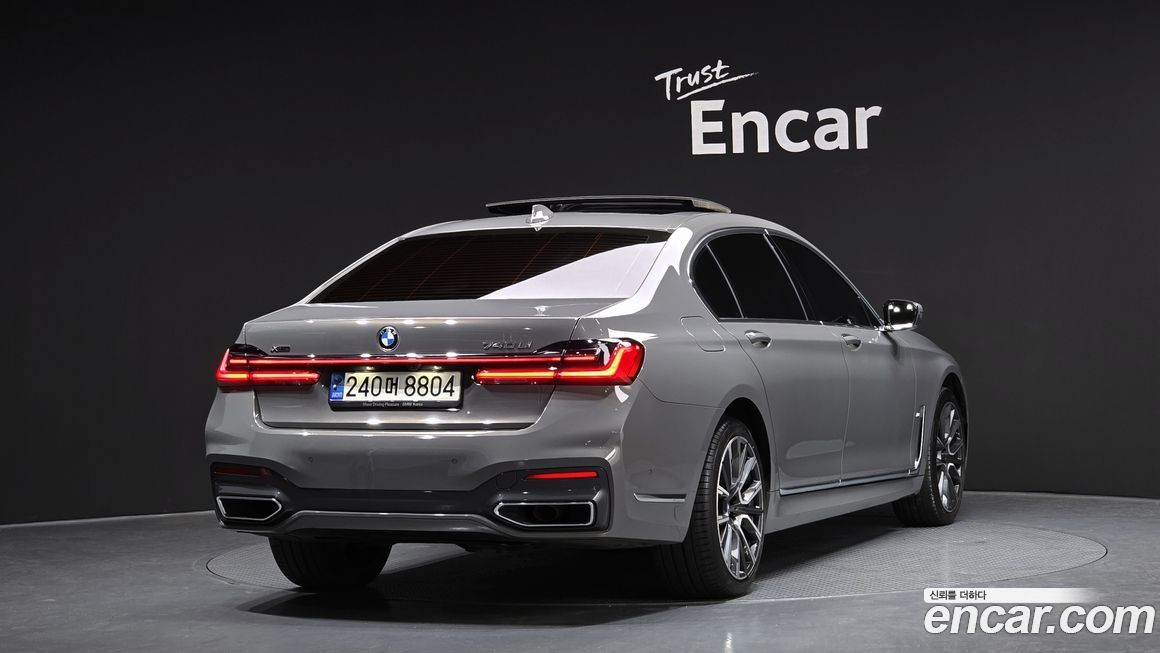 BMW 7-Series 2021
