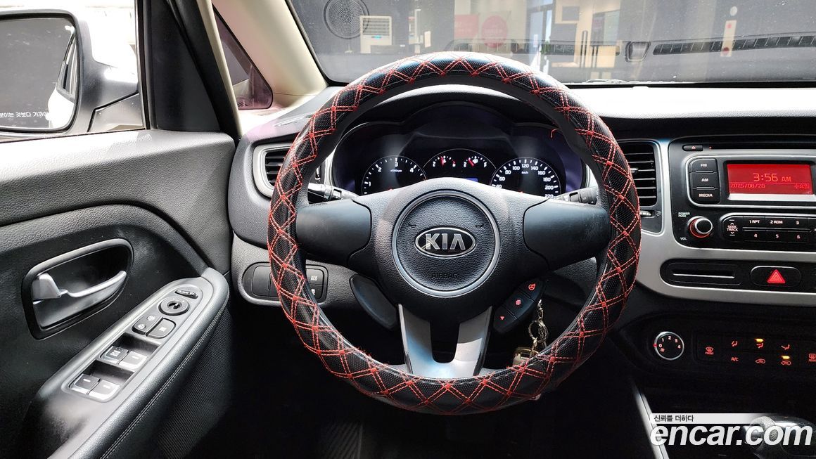 Kia Carens 2015