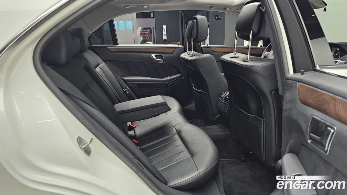 Mercedes-Benz E-Class 2013