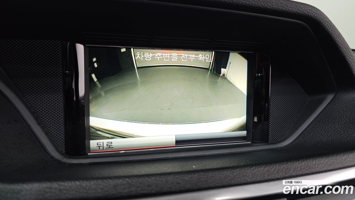 Mercedes-Benz E-Class 2013