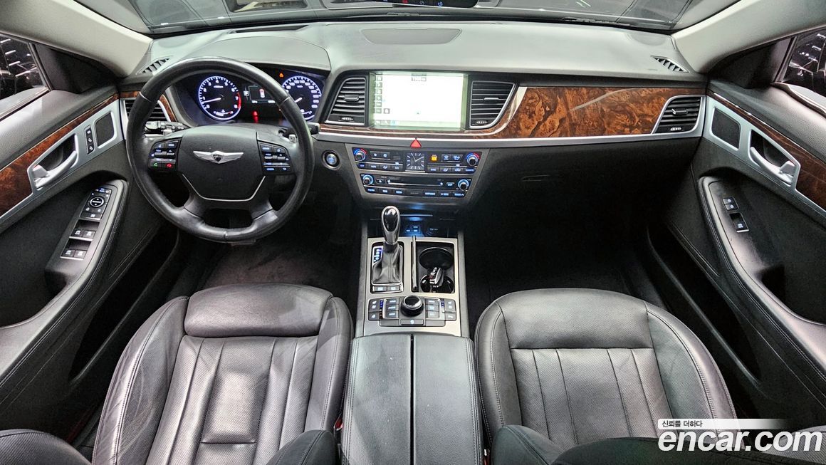 Hyundai Genesis 2016