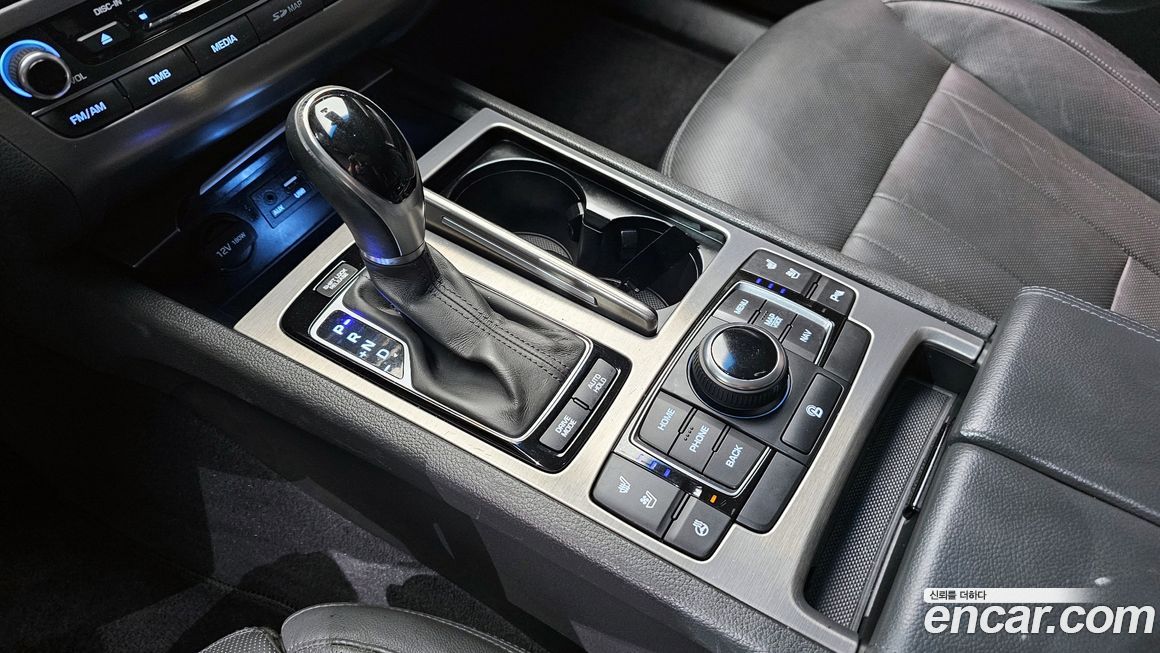 Hyundai Genesis 2016