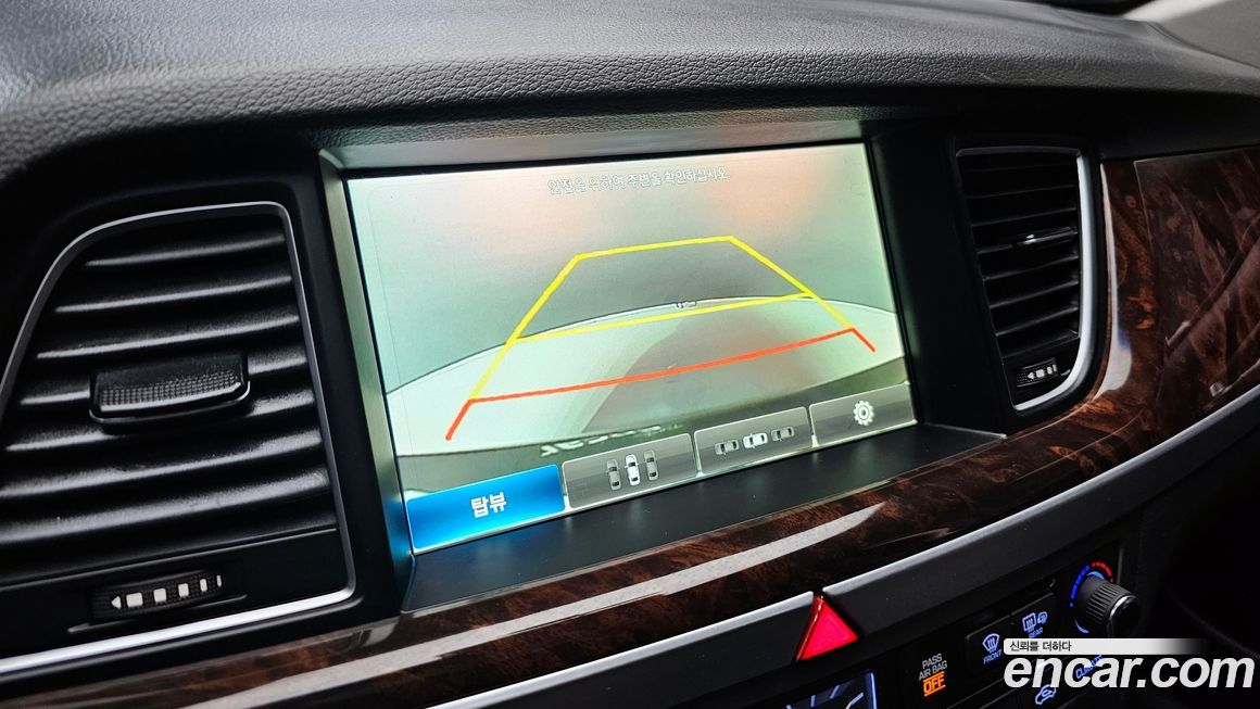 Hyundai Genesis 2016