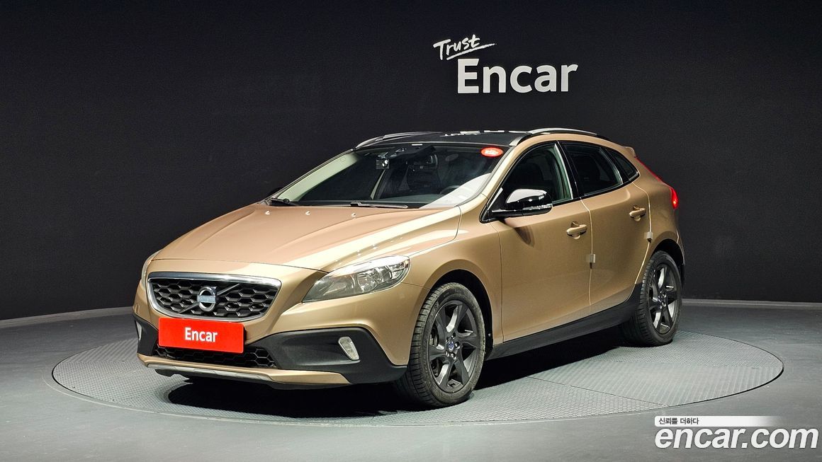 Volvo V40 2013