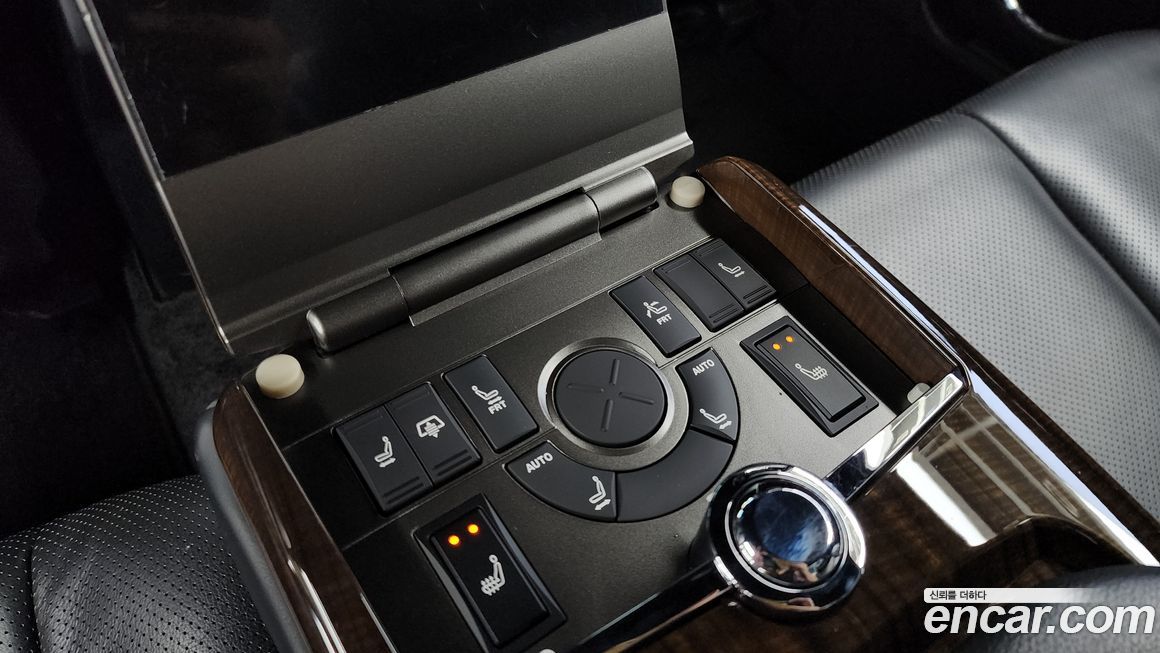 KG_Mobility_Ssangyong Chairman 2012