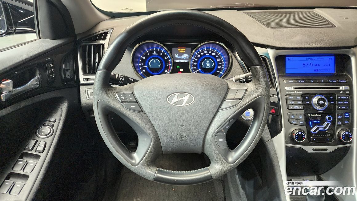 Hyundai Sonata 2010