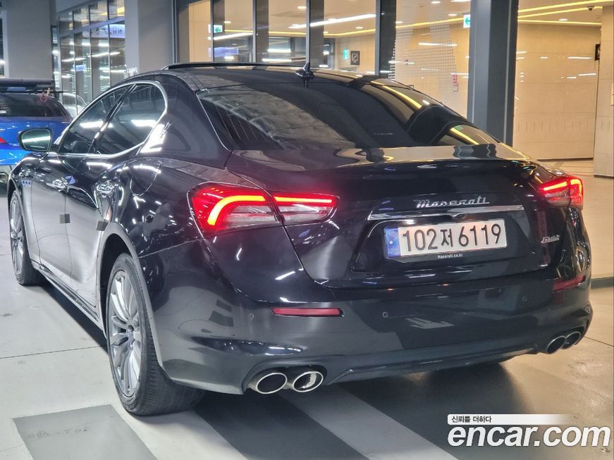 Maserati Ghibli 2022