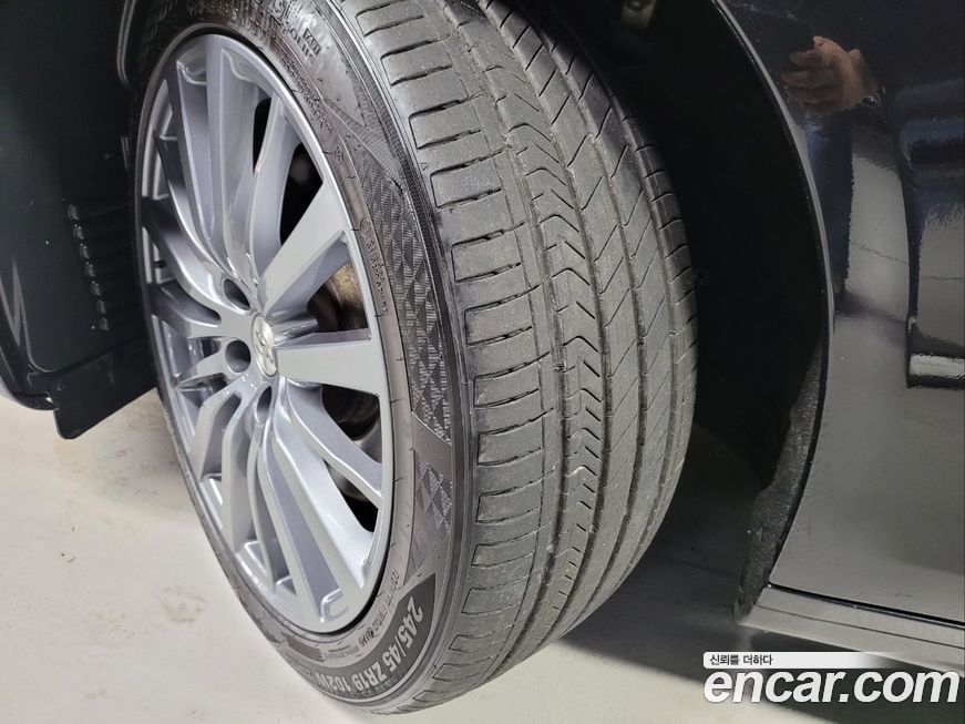 Maserati Ghibli 2022