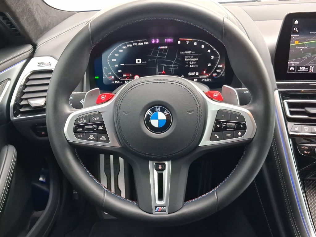 BMW M8 2025