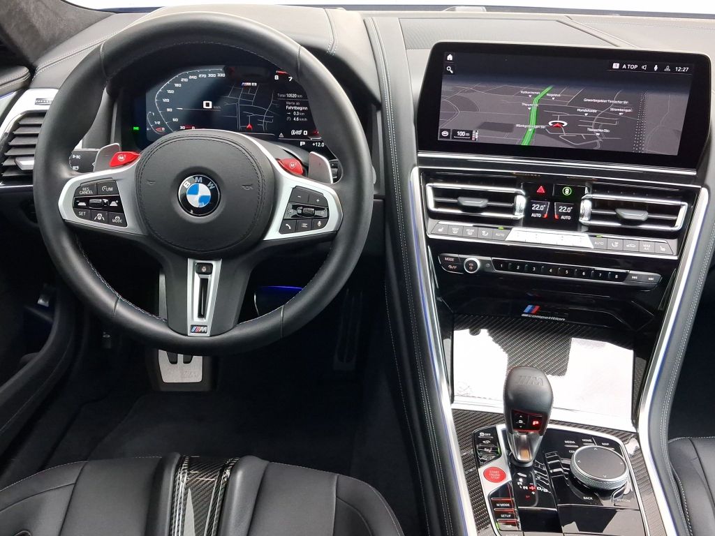 BMW M8 2025