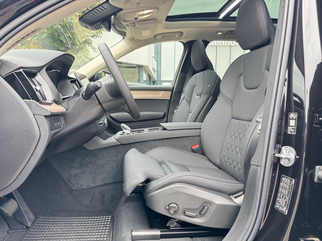 Volvo XC90 2025