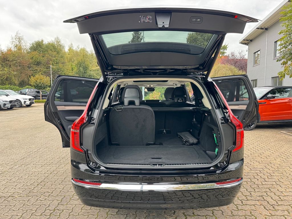 Volvo XC90 2025