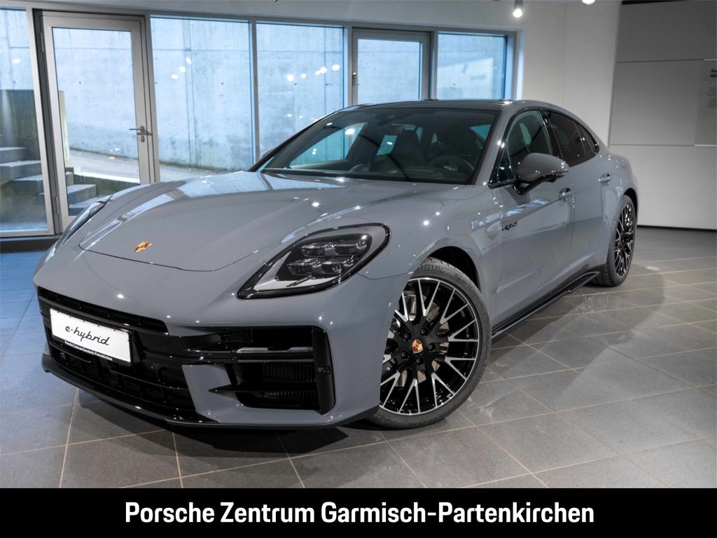 Porsche Panamera 2025