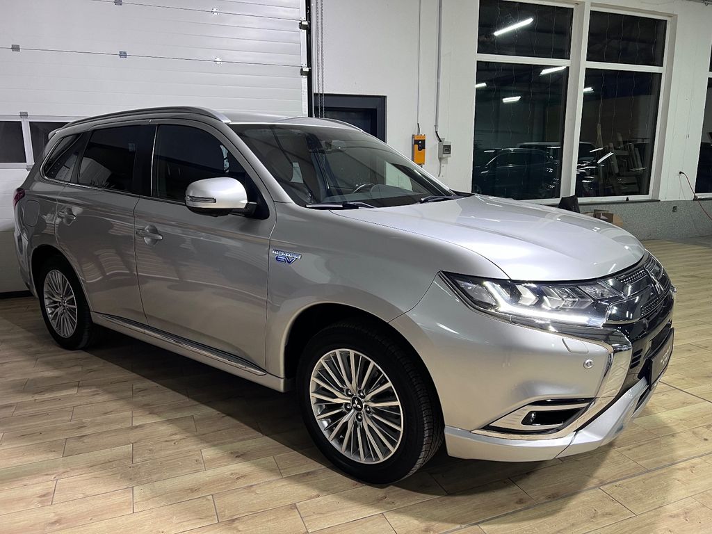 Mitsubishi Outlander 2021
