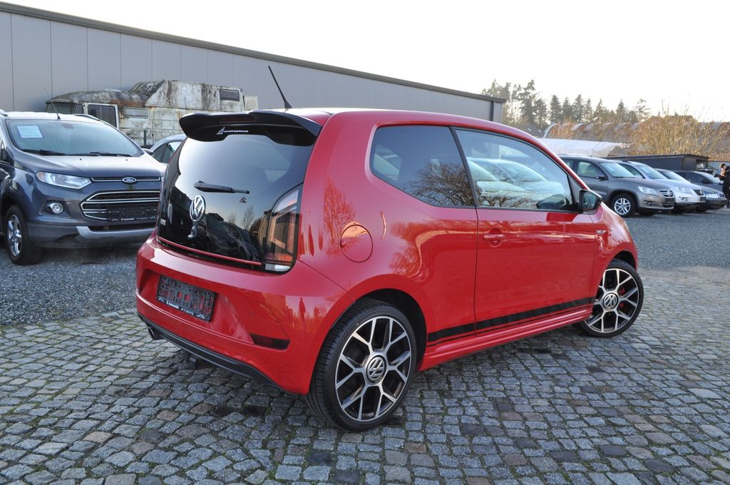 Volkswagen up! 2018
