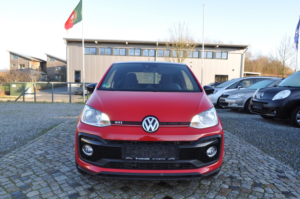 Volkswagen up! 2018