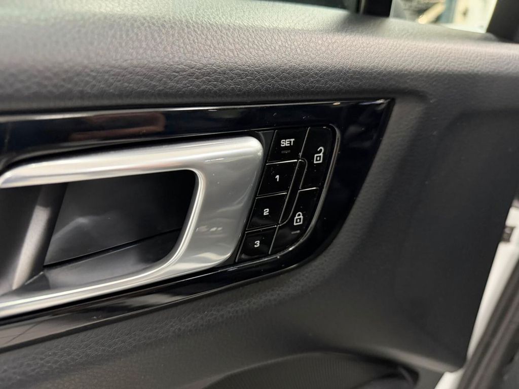 Porsche Cayenne 2019