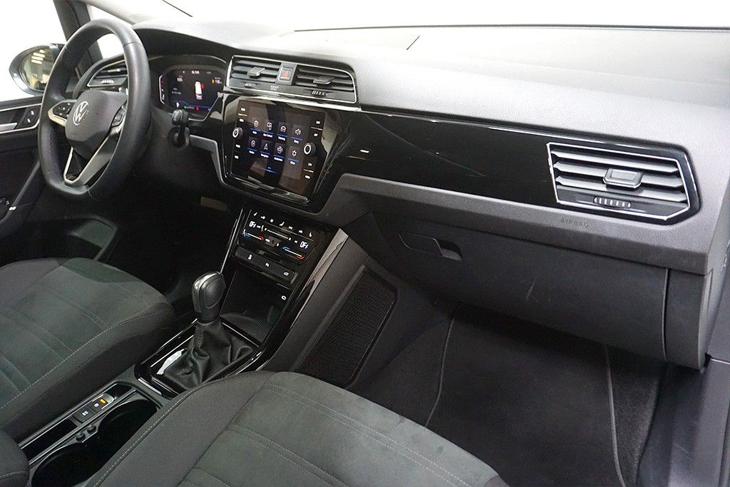 Volkswagen Touran 2023