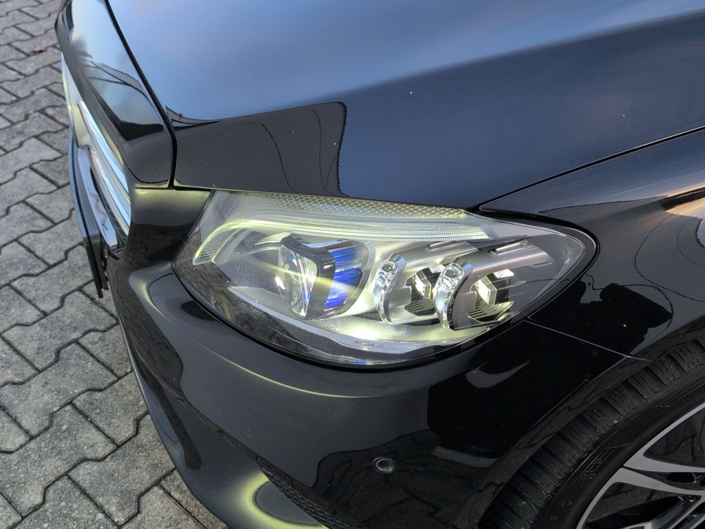 Mercedes-Benz C 300 2021