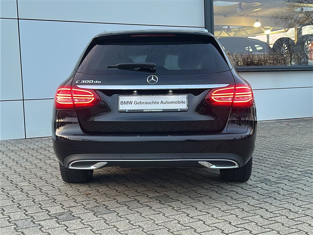 Mercedes-Benz C 300 2021