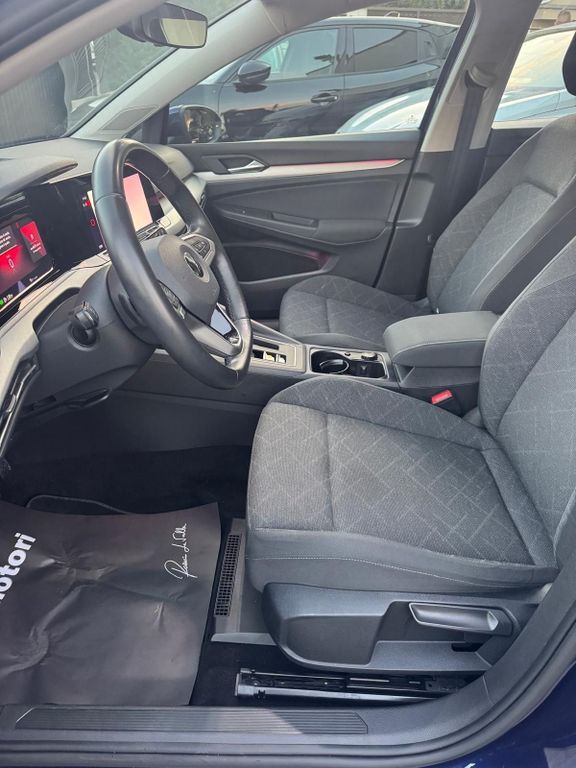 Volkswagen Golf 2021