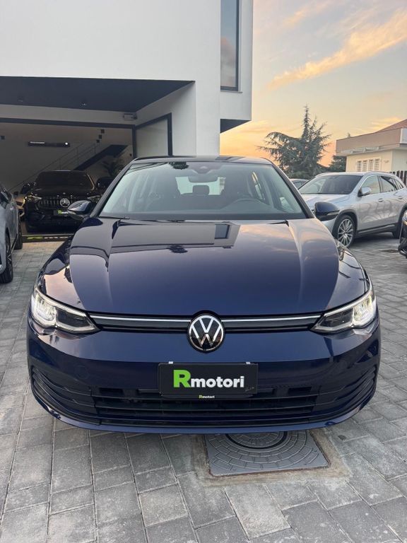 Volkswagen Golf 2021