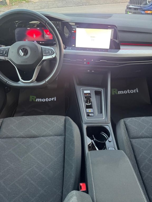 Volkswagen Golf 2021