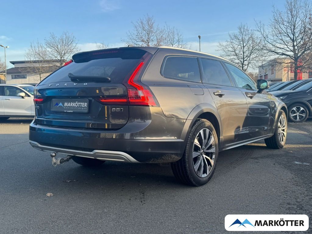 Volvo V90 2022
