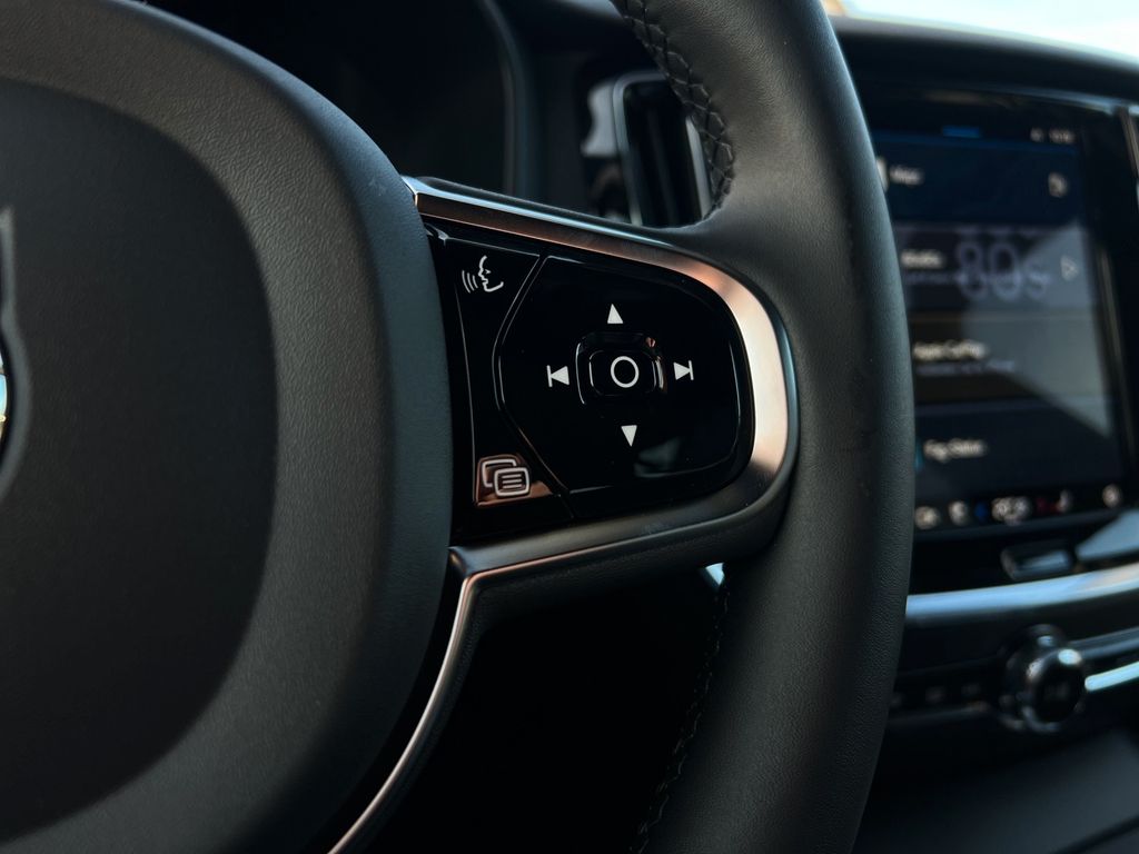 Volvo V60 Cross Country 2024