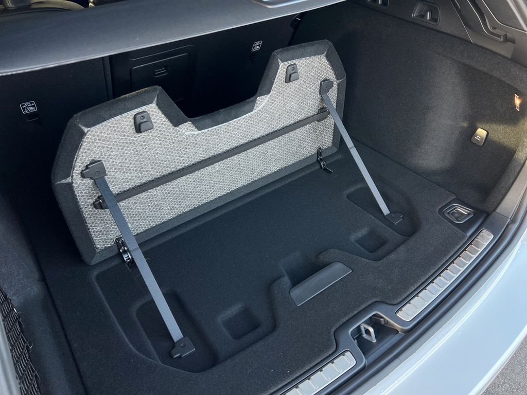 Volvo V60 Cross Country 2024