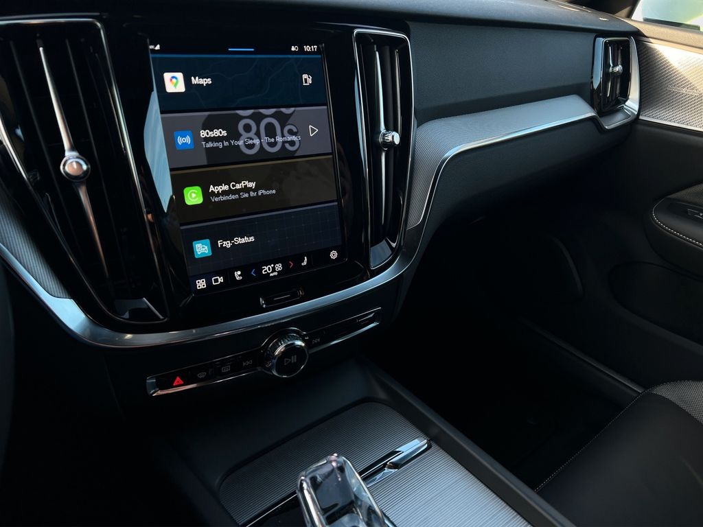 Volvo V60 Cross Country 2024