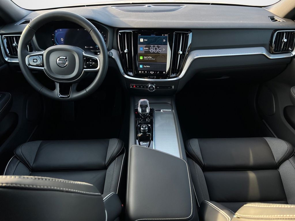 Volvo V60 Cross Country 2024