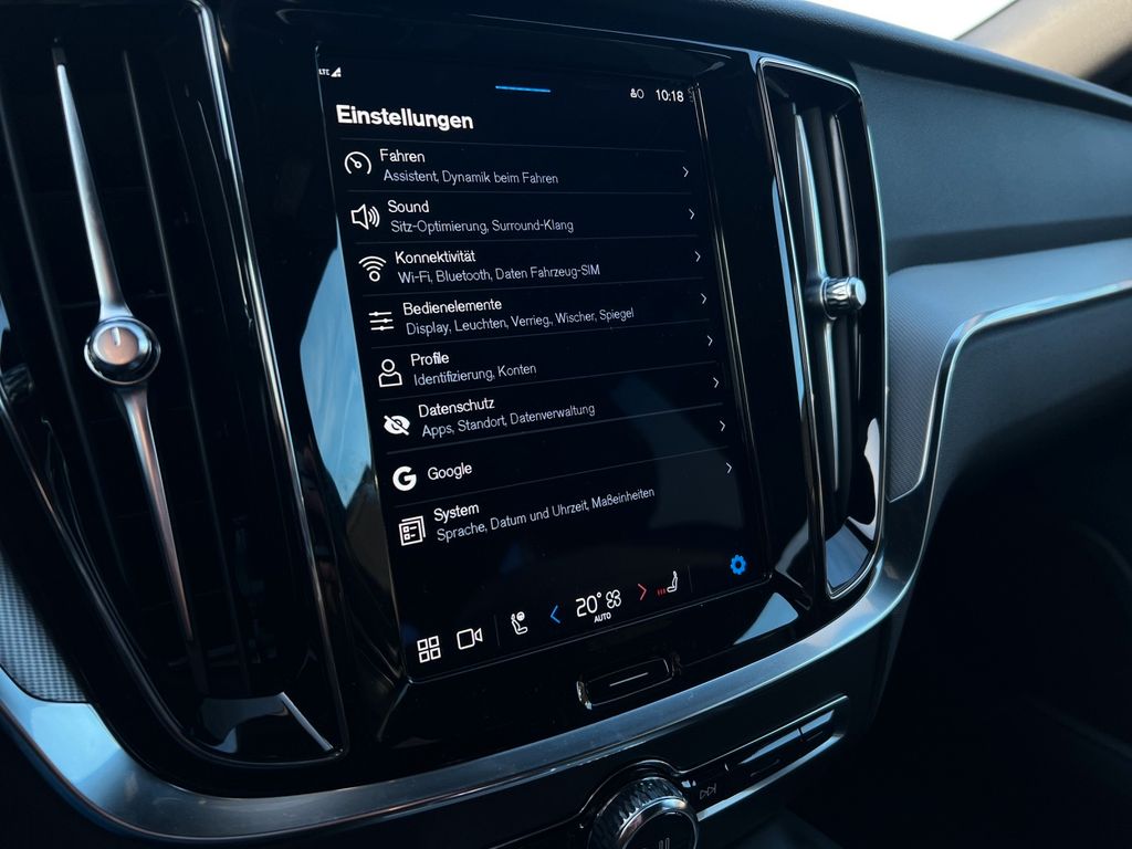 Volvo V60 Cross Country 2024