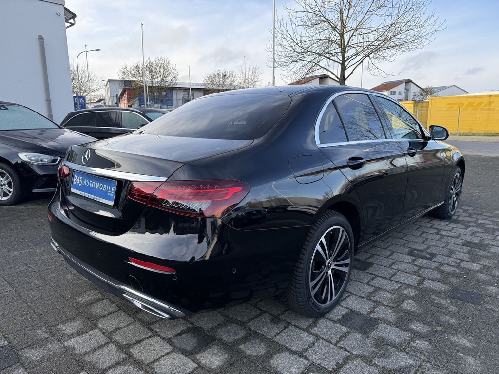 Mercedes-Benz E 220 2022