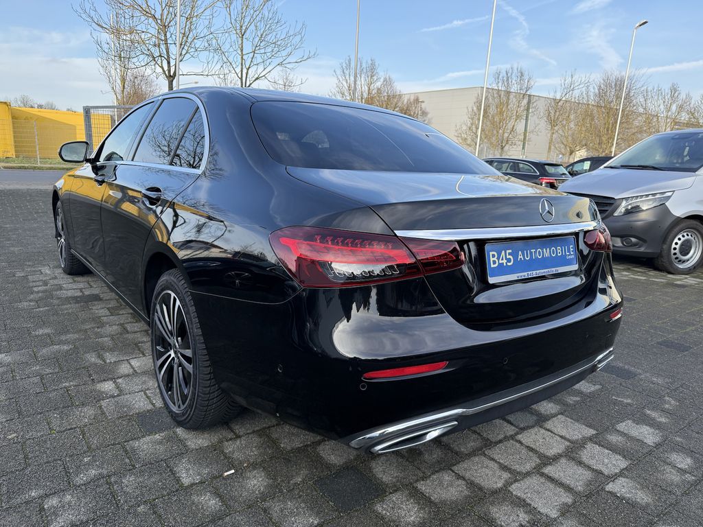 Mercedes-Benz E 220 2022