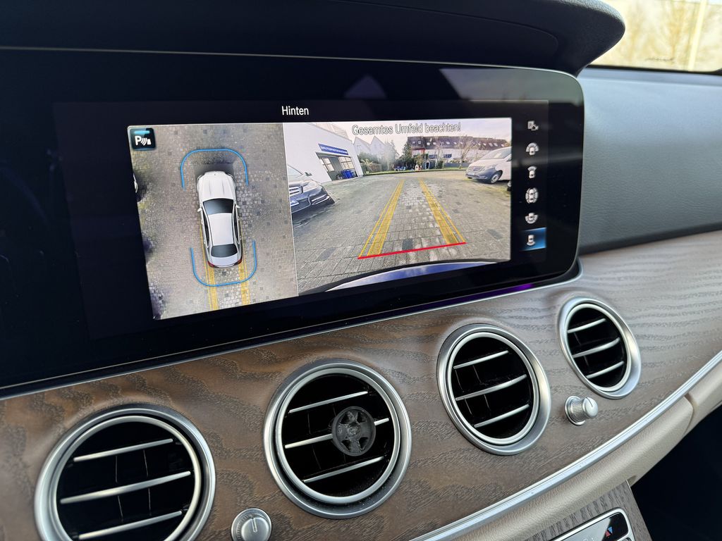 Mercedes-Benz E 220 2022