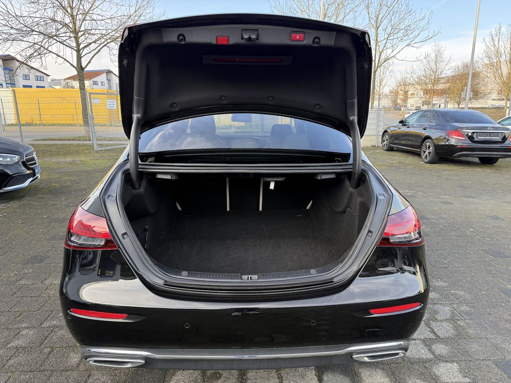 Mercedes-Benz E 220 2022