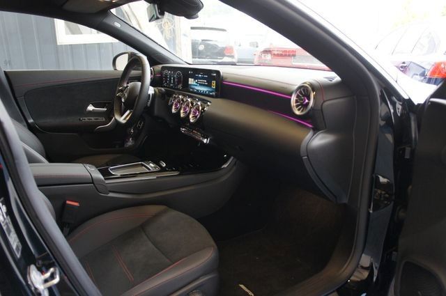 Mercedes-Benz CLA 200 2024