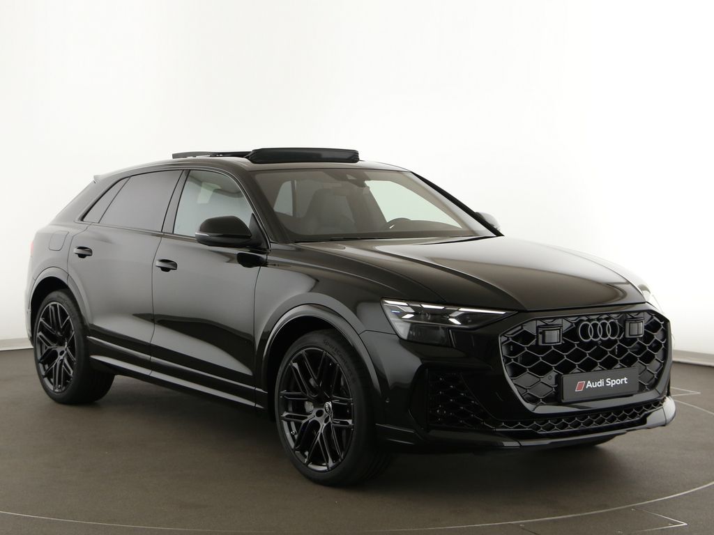 Audi RSQ8